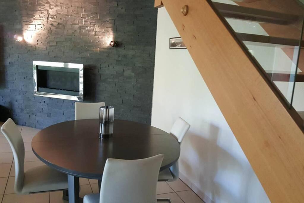 Superbe Duplex Au Nouveau Bassin Avec Vue Superbe Mülhausen Exterior foto